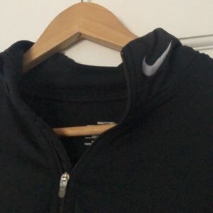 Women’s Nike 1/4 zip pullover black